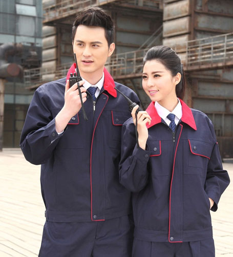 定制時尚工裝哪家好？夏天穿什么顏色的衣服最防曬?