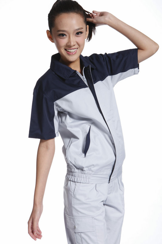 分享工作服的好處和穿搭技巧